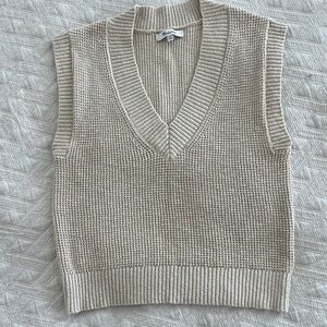 Madewell Women's V-Neck Sweater Vest in Cream